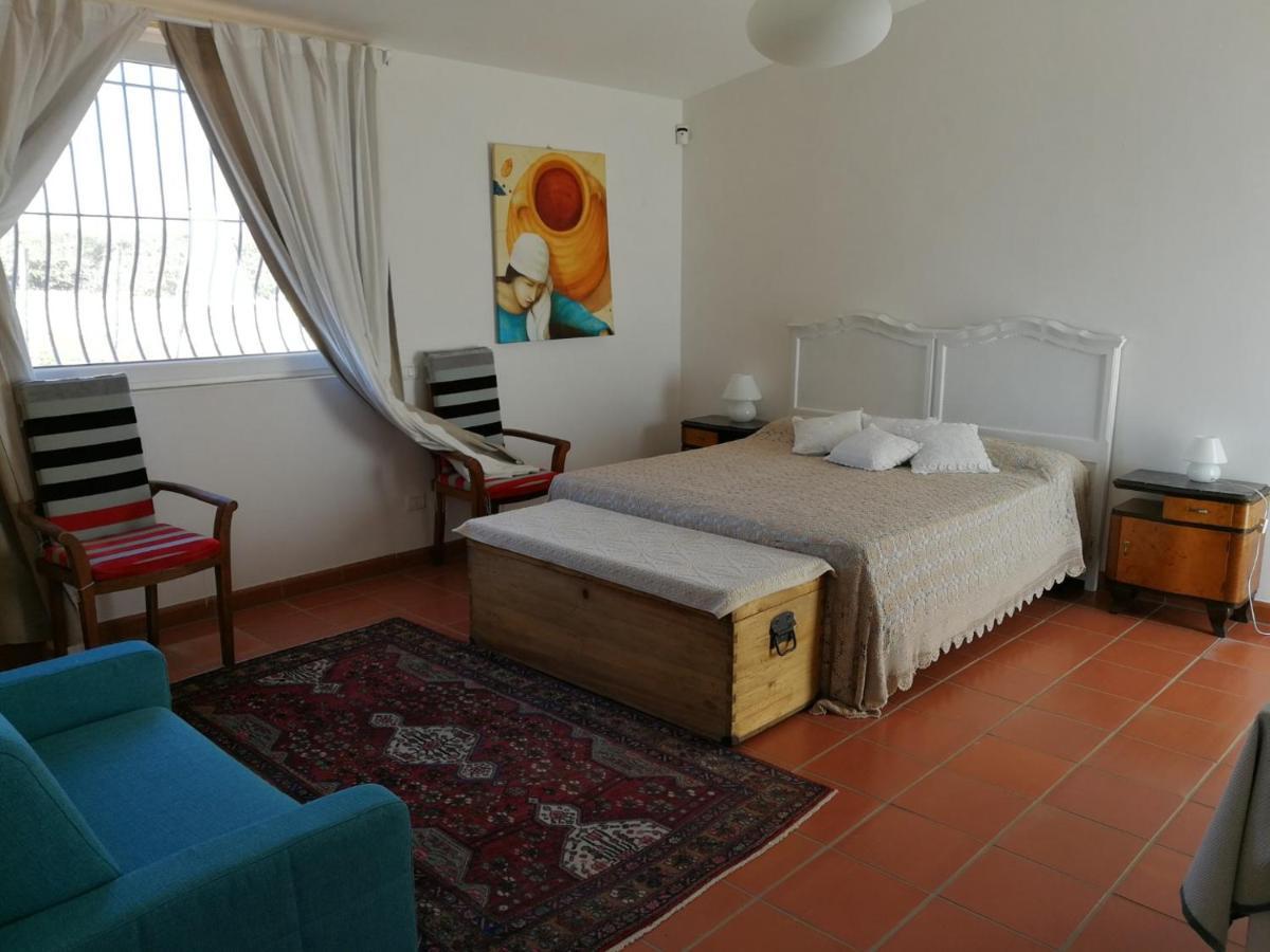 Tenuta Patruno Perniola Gioia Del Colle Luaran gambar