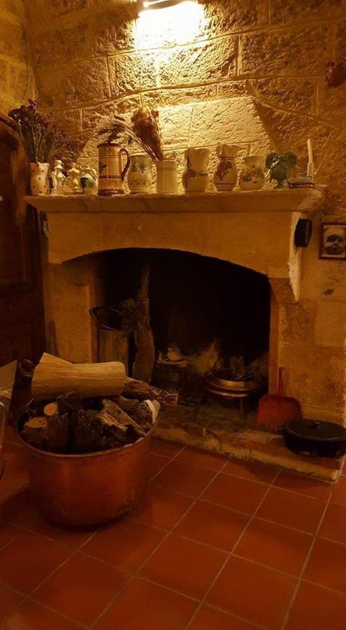 Tenuta Patruno Perniola Gioia Del Colle Luaran gambar